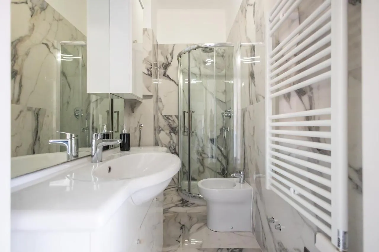 Casa Vacanza  La Rosa  Oneglia Centro Imperia Appartamento